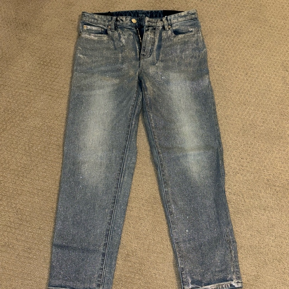 Armani women denim never worn, great condition, bought in Armani’s store Miami.